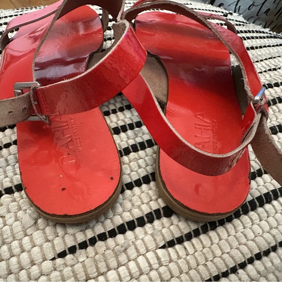 Sandals - Picture 4 of 12